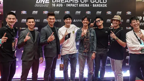 นักชก "10 Fight 10" เก็บเลเวล ตบเท้าชมศึกวัน แชมเปียนชิพ