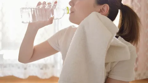 ลูกทนไม่ไหว แม่หลงเชื่อ "ดื่มน้ำปัสสาวะรักษาโรค" อ้างเป็นสูตรพระพุทธเจ้า