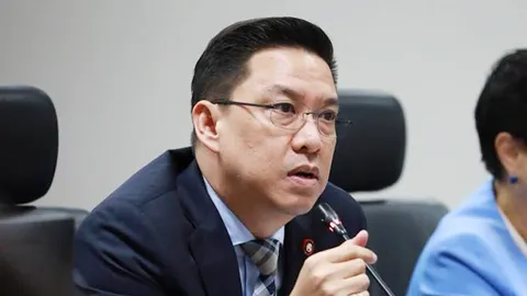 รมว.ดีอี คาดเปิดศูนย์ต้านเฟคนิวส์ 1 พ.ย.นี้ ตั้งอนุกรรมการจับตา 4 ชุด