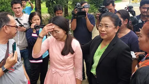 โยก "ครูอ้อม" กลับตามเดิม เด้ง ผอ.แทน! เปิดทางสอบ อาหารสุดห่วย (คลิป)