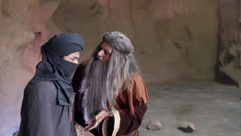 “อะลาดิน” หลงกล ถูก “ซาฟาร์” หลอกหัวหมุน