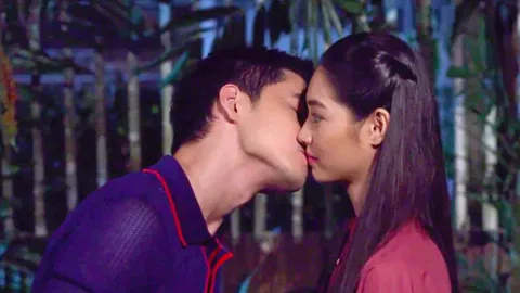 "เก้า&มิ้นท์" เขินจูบแรก เทกเดียวหวานผ่านฉลุย