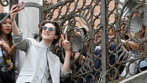 หล่อไฟลุก ทิมมี่ ทิ่มตาที่เวนิส อิตาลี 