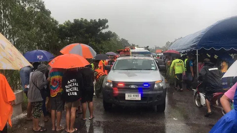 โผล่แล้ว ศพสาว 18 เหยื่อโพดุล ที่มุกดาหาร จมหาย 5 วัน ลอยอืดไกล 2 กม. 