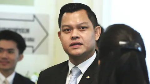 ธนกร แนะ ฝ่ายค้าน ระวังอภิปรายปมถวายสัตย์ฯ อย่าฉวยจังหวะโจมตี"บิ๊กตู่"