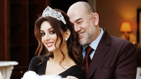 มิสมอสโก ตัดใจไม่ได้ หลังหย่า เผยความรู้สึกพบกับสุลต่านกลันตันครั้งแรก 