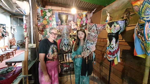 โวยมิสยูนิเวิร์สไทยแลนด์ ฉกผีตาโขนไปใช้ (คลิป)