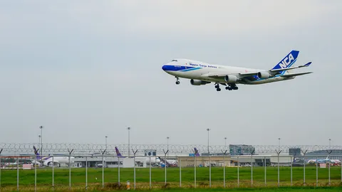 สั่ง "ทอท.-เซ็นทรัล" เข้มปลอดภัยการบิน รับมือผลกระทบผุด "เซ็นทรัล วิลเลจ"