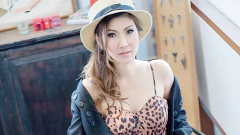 รวยอยู่แล้วไม่คิดขายของก๊อป หมออ้อย เคลียร์หลังโดนแฉขายแบรนด์เนมปลอม 