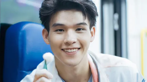 "สกาย" ยิ้มทีใจละลาย บทหมอฉลามฉุดหัวใจ