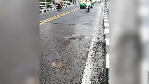 แจงหลุมสะพานอโศก แค่น้ำมันหยดผิวถนน