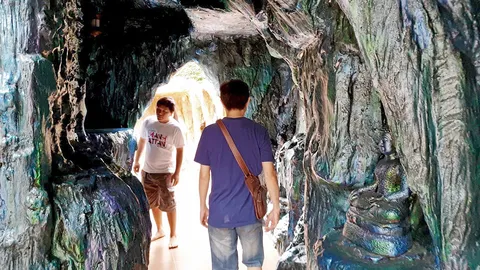 "ถ้ำเหล็กไหล" พุทธสถานภูดานไห