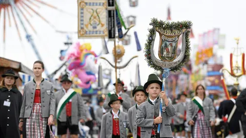 เยอรมนีชื่นมื่น Oktoberfest 2019