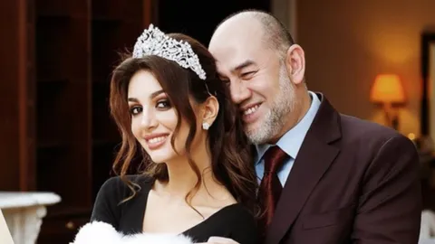 มิสมอสโก‘ฟันยับ’ ขอค่าหย่าสุลต่าน ‘บ้าน 300 ล้าน เบี้ยเลี้ยง 9 แสน’