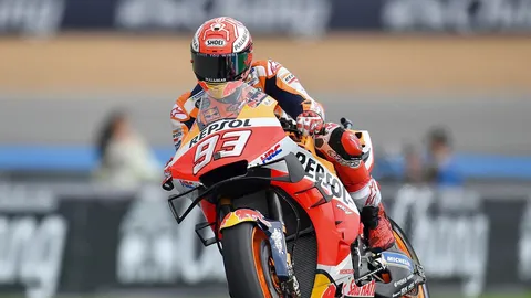 ประมวลภาพจัดเต็ม บรรดานักบิดระดับโลกประเดิมซ้อมครั้งแรก (ภาพชุด)