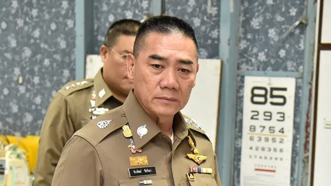 ยำตำรวจหั่นดอกไม้และกระบอง 06/10/62