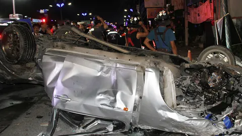 หนุ่มรอดชีวิต เล่าสาเหตุปิกอัพเสียหลักพลิกคว่ำ ทำ นศ.เทคนิคดับ 13 ศพ