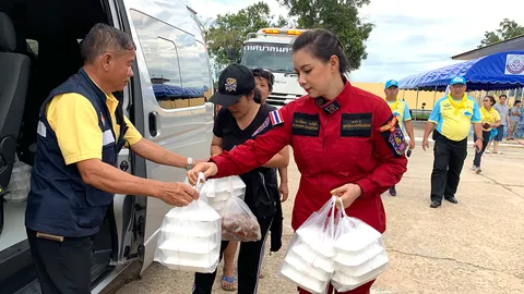 ชาวบ้านโคตรน่าสงสาร บุ๋ม จะลงไปช่วยอีก 