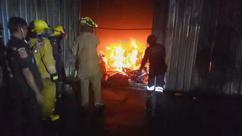 ไหม้โกดังรถจักรยานยนต์ วอด 400 คัน 10 ล้าน