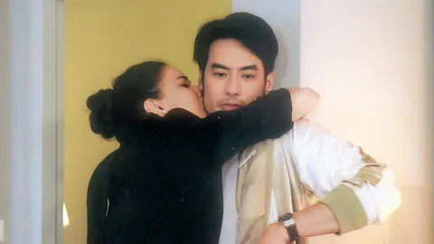 แซ่บซี้ด "ริต้า" บุกปล้ำ "บอย" "ปั้นจั่น" โวยเล่นจริงจังไปรึเปล่า