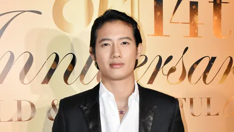 คว้ารางวัลหนุ่มฟิตหุ่นเฟิร์ม เชื่อมะ หล่อเท่ "เป้-อารักษ์" ยังโสด