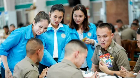 “ตั๊น จิตภัสร์” แท็กทีม 3 ส.ส หญิง ปชป.ช่วยหาเสียง เลือกตั้งซ่อม นครปฐม