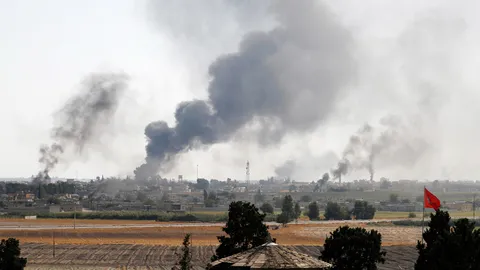 ตุรกีเดินหน้าสร้างเซฟโซน บุกซีเรียหนักวันที่ 2 ชาวบ้านครึ่งแสนอพยพ