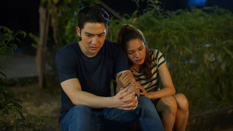 "มาร์ค-อภิวิชญ์" เจอโจทย์ยาก รักสามเส้า ก้าวไปอีกขั้นของคำว่า "นักแสดง"