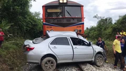ญาติร้องระงม 2 หนุ่มพี่น้องรถไฟชนตาย เพิ่งแต่งงานได้วันเดียว 