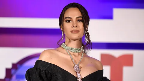 สวยสะพรั่งไม่หยุด แคท มิสยูนิเวิร์ส งามแรง! 