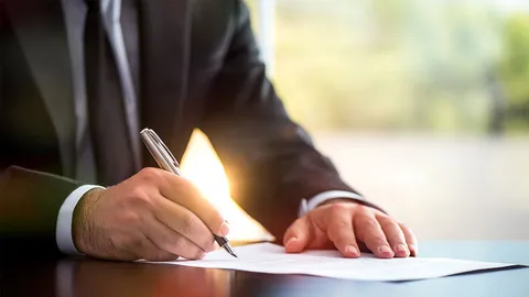 “ดิสกุล” ปฏิบัติหน้าที่เลขาธิการ สกสค.-องค์การค้าฯ