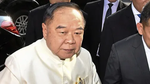 “บิ๊กป้อม” ยัน แก้ปัญหาแรงงานจนขึ้นมาอยู่เทียร์ 2 ย้ำ รัฐบาลพร้อมแจงงบ 63