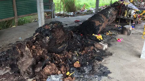 คนใจร้ายเผาศาล "เจ้าแม่คุ้งตะเคียนทอง" ชาวบ้านน้ำตาซึม ถามทำเพื่ออะไร