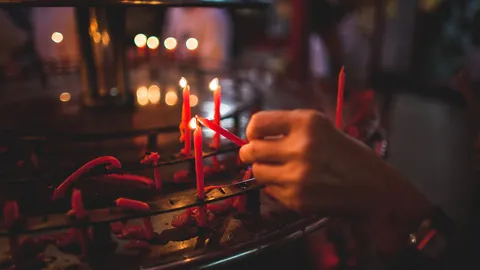 2 ราศีนี้จะหมดเคราะห์ "พระอาจารย์แป๊ะ" ชวนไหว้พระราหูร่วมส่งดาวพฤหัส