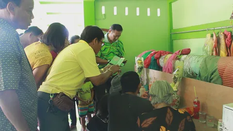 คนรักหวยแห่ขอ "เลขเด็ด" แม่ตะเคียนวัดหนองน้ำขุ่น งวดนี้มี 5 เยอะ