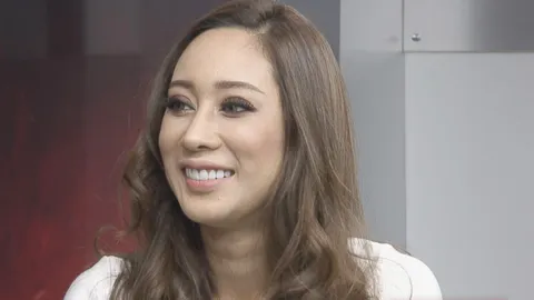 น้ำเพชร ฟุ้งเนื้อหอม คบเจ้าของโรงแรมควบดาราฮอลลีวูด เด็กอายุ 20 ก็จีบ