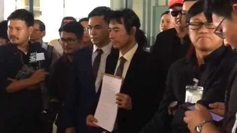 "มาร์ค พิทบูล" ยื่น กมธ.ป.ป.ช. สอบ ตร.เอี่ยว ปมจับสินค้าละเมิดลิขสิทธิ์