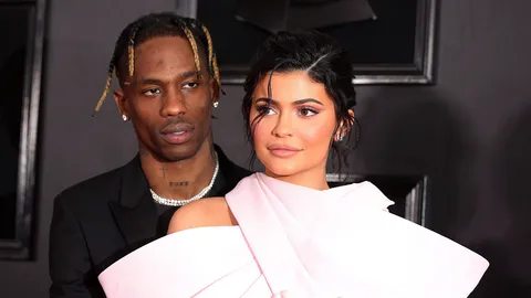 แหวกฮอลลีวูด : ลือกันหนาหู คู่จิ้นคนใหม่ ไคลีย์ เจนเนอร์ คือ แร็ปเปอร์เดรก