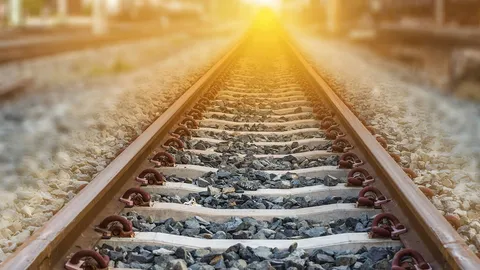 หนุนเอกชนลงทุนหัวรถจักร-ล้อเลื่อน ดันขนส่งสินค้าทางรางเพิ่ม 30%