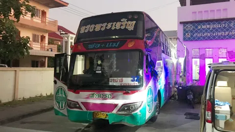 ลุงวัย 69 วิ่งตามรถบัสไหลชนป้อมยามที่ปทุมธานี แล้วช็อกตายคาดโรคกำเริบ