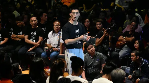 “อยู่ไม่เป็น”