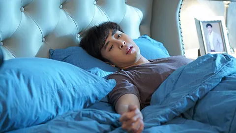 "อัษฎาวุธ" กำกับเข้ม สุดดราม่า "เกี๊ยก" อกหักคิดสั้น ใน "ดาวหลงฟ้า"