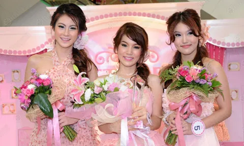 สาวเกษตรคว้าตำแหน่ง เจ้าหญิง ของ อี ทู ดี้