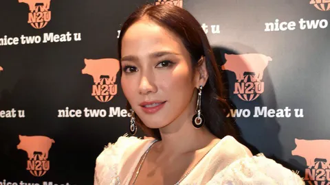 คนแห่เรียก "อั้ม" นางฟ้าเพราะใจดี สัมพันธ์ "พก" ถึงแตกต่างแต่ก็พยายามรัก