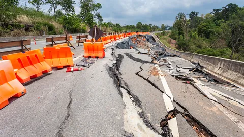 สำนักข่าวหัวเขียว : รอยเลื่อนปล่อยพลัง