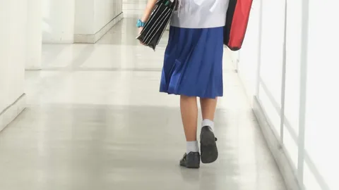 แม่ยันเอาเรื่องเด็กหญิง ม.1 หลังเห็นคลิปเต็มลูกสาวโดนตบโหดในโรงเรียน