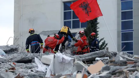 สลด ว่าที่สะใภ้นายกฯ แอลเบเนีย เสียชีวิตในเหตุแผ่นดินไหว 40 ศพ