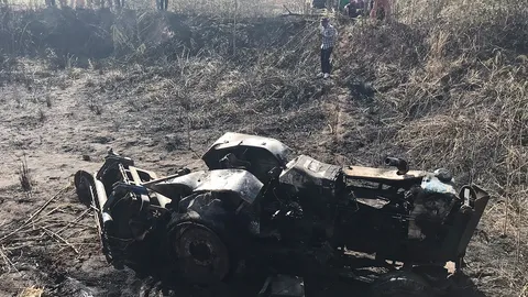 หนุ่มชัยภูมิตายสยอง รถไถตกคลองคว่ำทับร่าง ก่อนไฟลุกคลอกร่างไหม้เกรียม