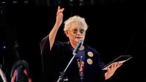 แทนคำขอบคุณ เล็ก ภัทราวดี ยกทั้งตึกให้หมอพยาบาลพักฟรี!  