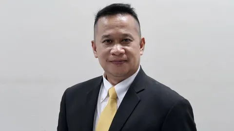 "อนุสรณ์" อัด พปชร.อย่าปิดแผ่นฟ้าด้วยฝ่ามือ ซัดตระบัดสัตย์ ปมขึ้นค่าแรง